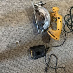 DeWalt DC390B 18V XRP Cordless 6-1/2” Circular Saw