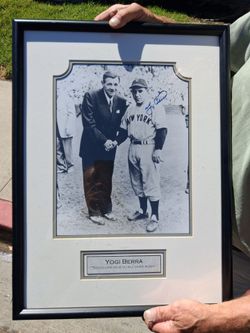 Autographed New York Yankees Yogi Berra picture