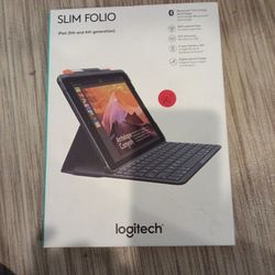 Slim Folio Ipad 5th & 6th Gen Case And Keyboard 