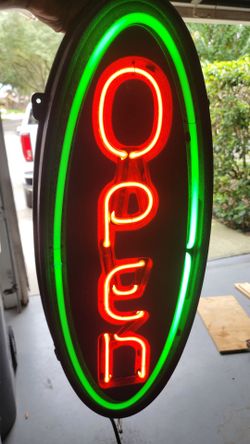 Neon OPEN Sign Oval Green Red