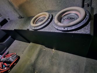 2 8" subs  db drive wdx g5 900watt rms 1800 watt peak