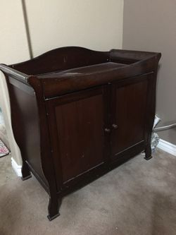 Changing table