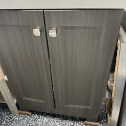 Bathroom Vanity & mirror 