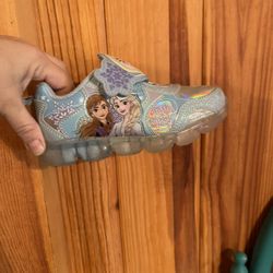 Girls Size 11 Light Up Shoes
