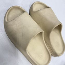 Men’s Adidas Yeezy Slides