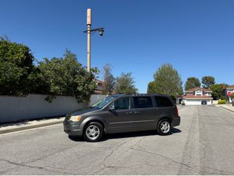 2010 Chrysler Town & Country