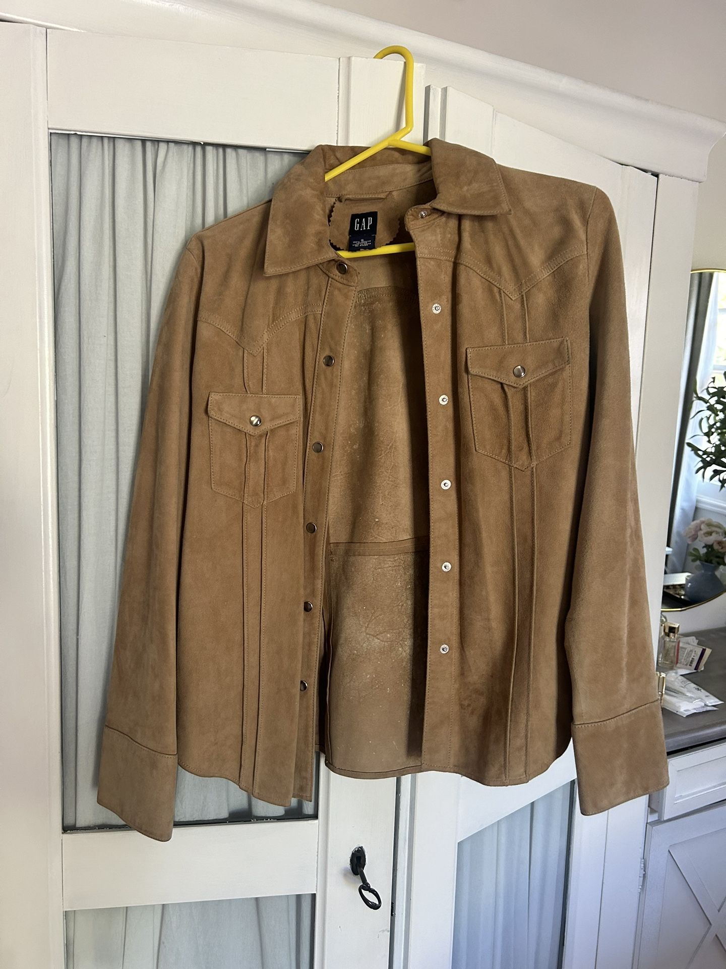 GAP 100% Genuine leather in Suede top/jacket