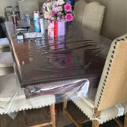 Dinning Table 