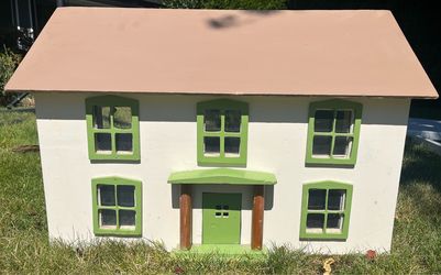 Vintage Wooden Doll House