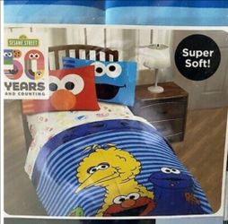 Sesame Street Microfiber Twin Comforter