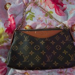 Louis Vuitton clutch