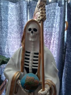 6ft Santa Muerta white