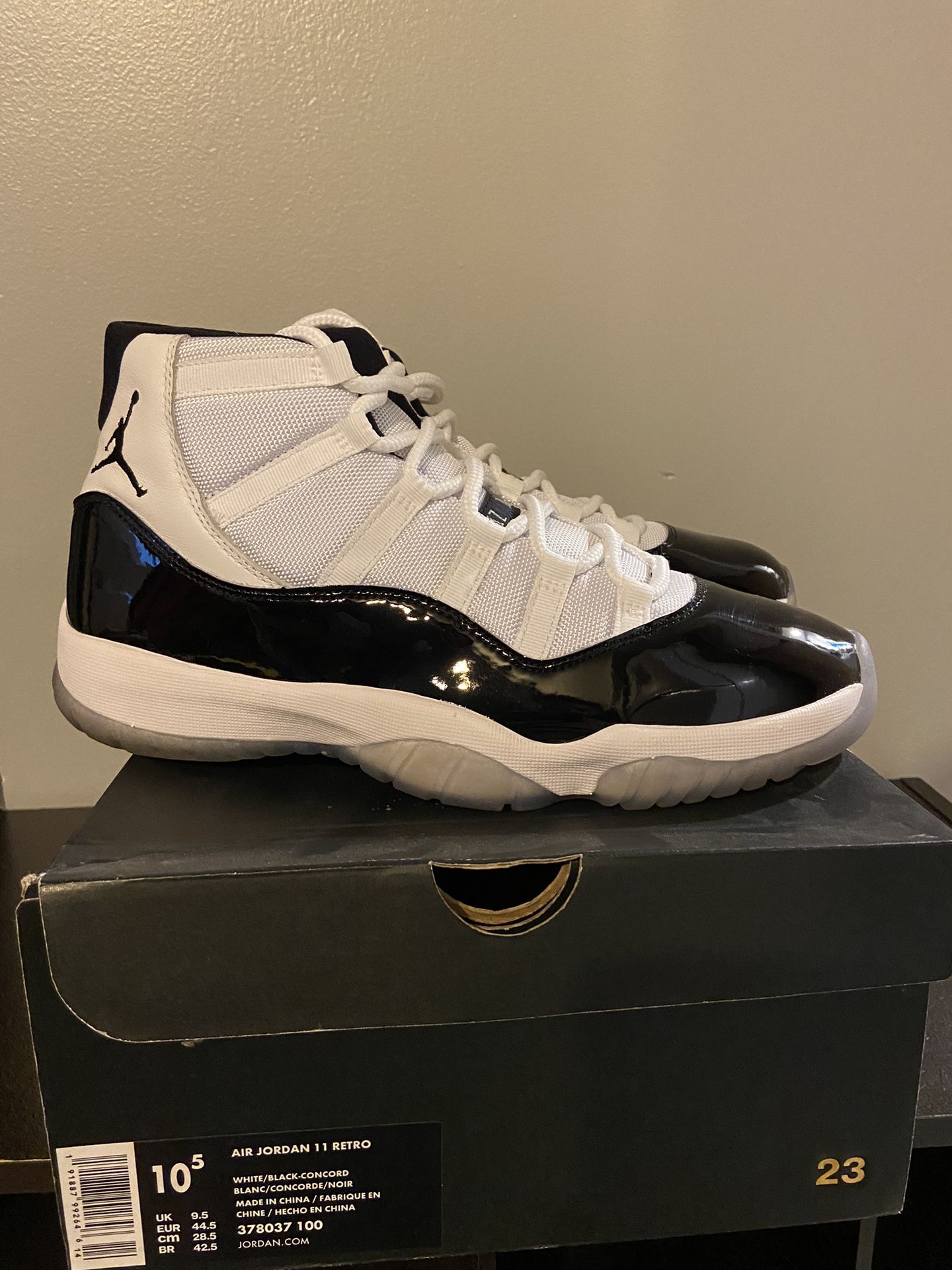 Jordan 11 Concords Sz 10.5 