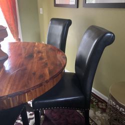 New  Leather Dark Brand 4 Chairs Used For Two Month Only For Sale 