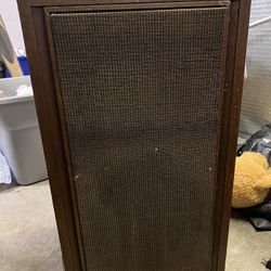 Vintage KLH 23 Speakers