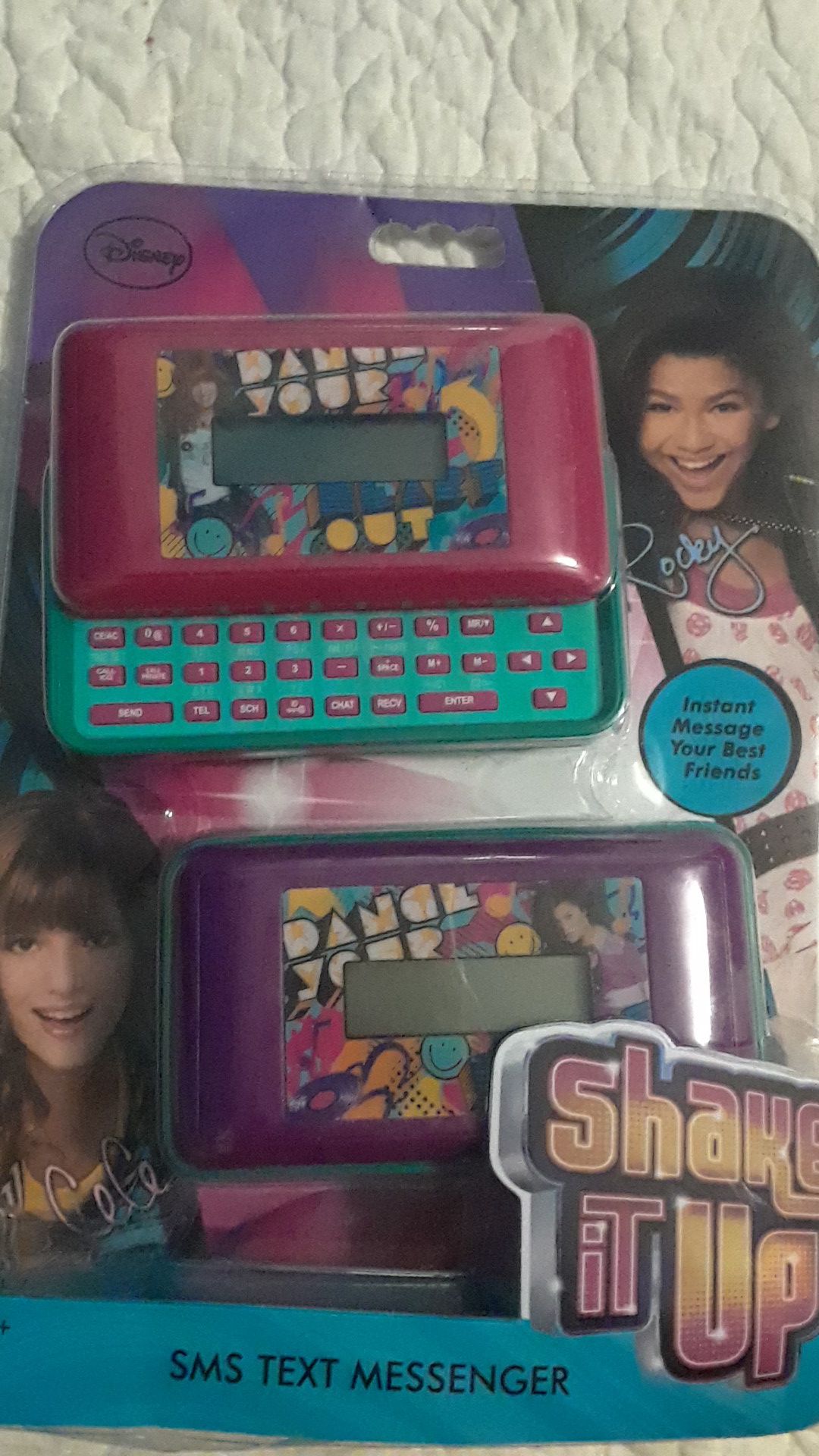 Disney Shake It Up Rocky CeCe Cellphone Text Chat slide out Keyboard Toy Phone