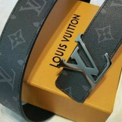 Authentic Louis Vuitton Reversible Monogram LV Logo Buckle Belt Accessory