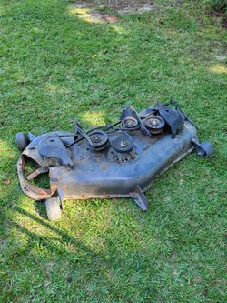 Husqvarna  /John Deere Riding Mower 48"deck 