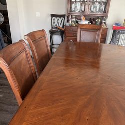Dining table with 6 chairs