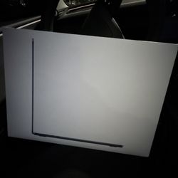 NEW Apple MacBook Air 15” M4 – Sealed – Below Apple Price