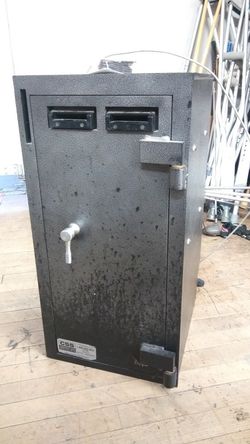 Bussiness safe with usb cord