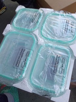 Airtight glass food container with lid