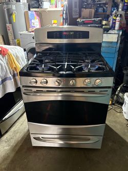 GE GAS STOVE STAINLESS STEEL 5 BURNERS LIKE NEW ESTUFA DE GAS MUY BUENA