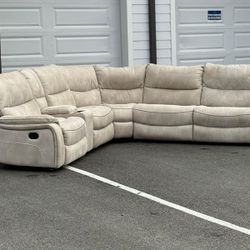 Sofa/Couch Sectional - Recliners - Beige - Delivery Available 🚛