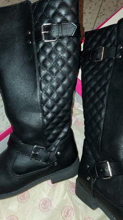 Girls boots