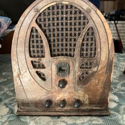 Philco Cathedral Radio