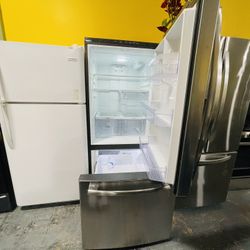 Apartment Size Bottom Freezer No Credit Needed 10$ Down