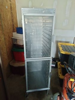 bakery cooling rack with 18 trays