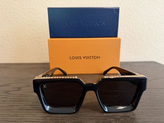 New Sunglasses Black Gold Unisex