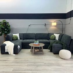 Used Thomasville Tisdale 6-Piece Modular Sectional – Dark Gray – Good Condition