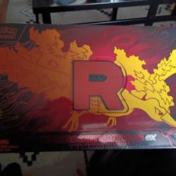 Team Rockets Moltres Ultra Premium Collection 