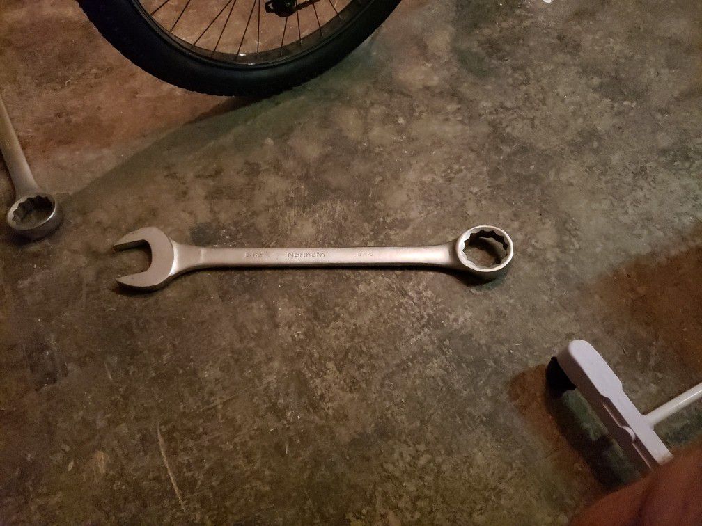 2.5 Boxed End Wrench