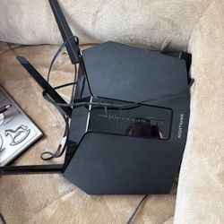 Nighthawk Wi-Fi Router
