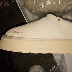 VINTAGE UGG Women's Slip On Platform Slippers Size 43