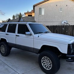 1990 Jeep Cherokee