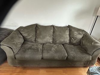 Green sofa - Cash only