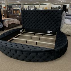 BEDROOM SETS/SECTIONALS 599.99