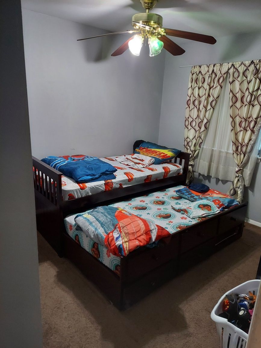 Trundle Kids Bed