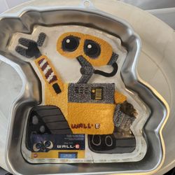 WALL-E Cake Mold (Disney/Pixar)