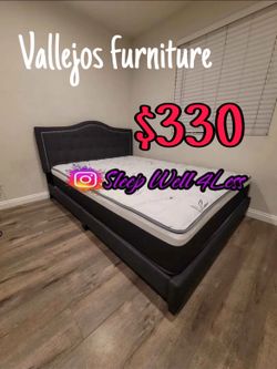 New queen bed