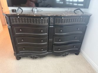 King Bedroom Set