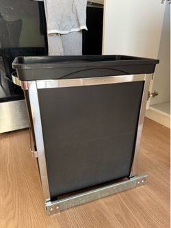Simple human 35L/9.2 gallon waste bin