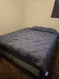 King 🤴 Size Memory Foam Bed With Boxspring & Mattress