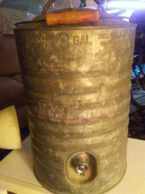 Vintage IGLOO Cooler