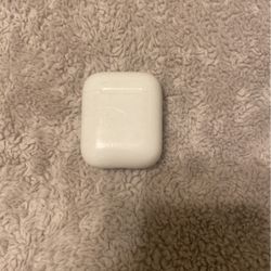 first gen airpod case (no airpods inside)