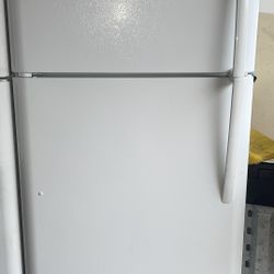 Frigidaire Refrigerator 